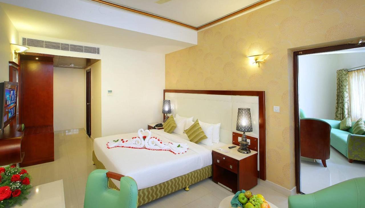 Hotel Port Palace Ковалам Экстерьер фото